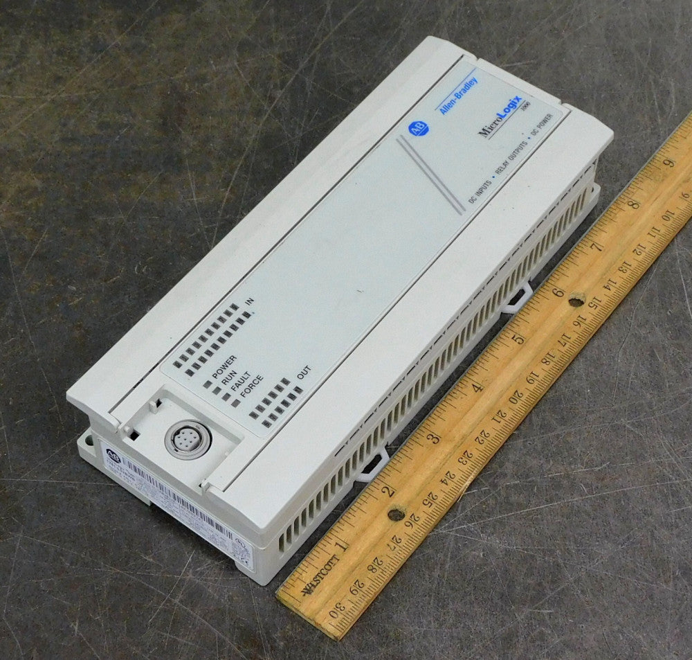 Allen Bradley - 1761-L32BWB Micrologix I/O Module 24V DC 4-20 MA 7 W 50/60 Hz