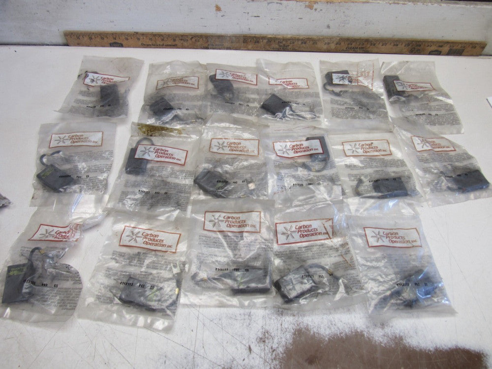 LOT OF 17QTY CARBON PRODUCTS 894A503P02 R310 MOTOR BRUSHES NEW IN BAGS !!