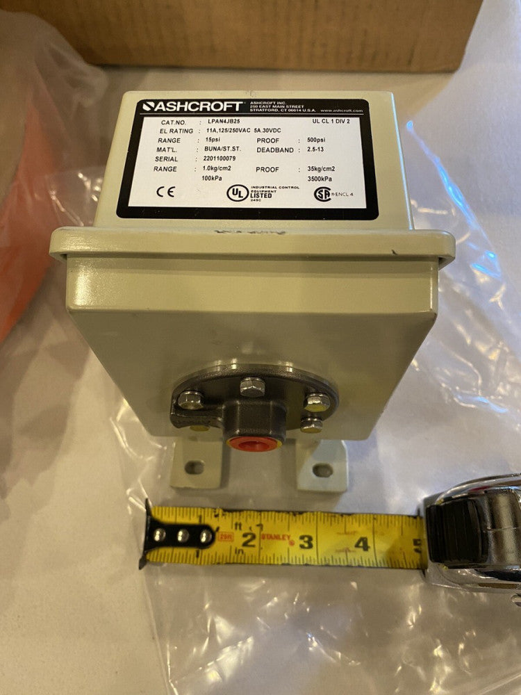 Ashcroft LPAN4JB25 Pressure Switch, 11A, 125/250VAC 15psi Range