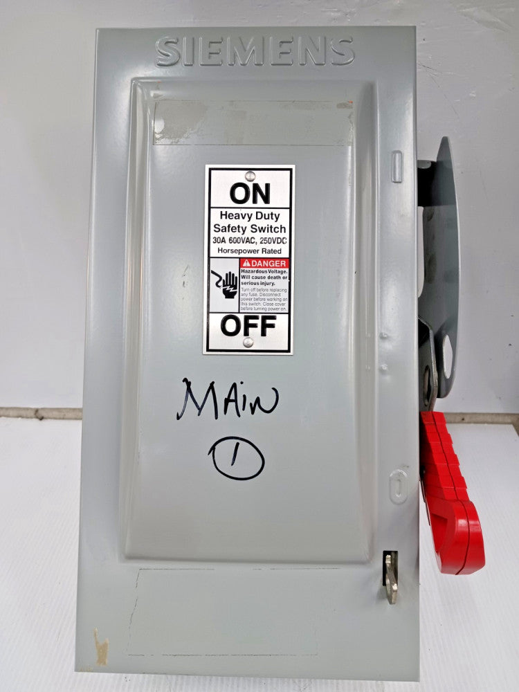 Siemens 30 Amp Fusible Heavy Duty Safety Switch 3 Pole 600 VAC / 250 VDC HF361