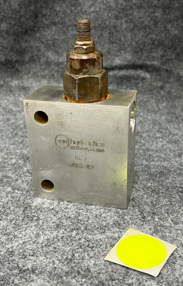 SUN HYDRAULICS BCJ OKT3-A2 HYDRAULIC VALVE ASSEMBLY ALUMINUM LENGHT 3"