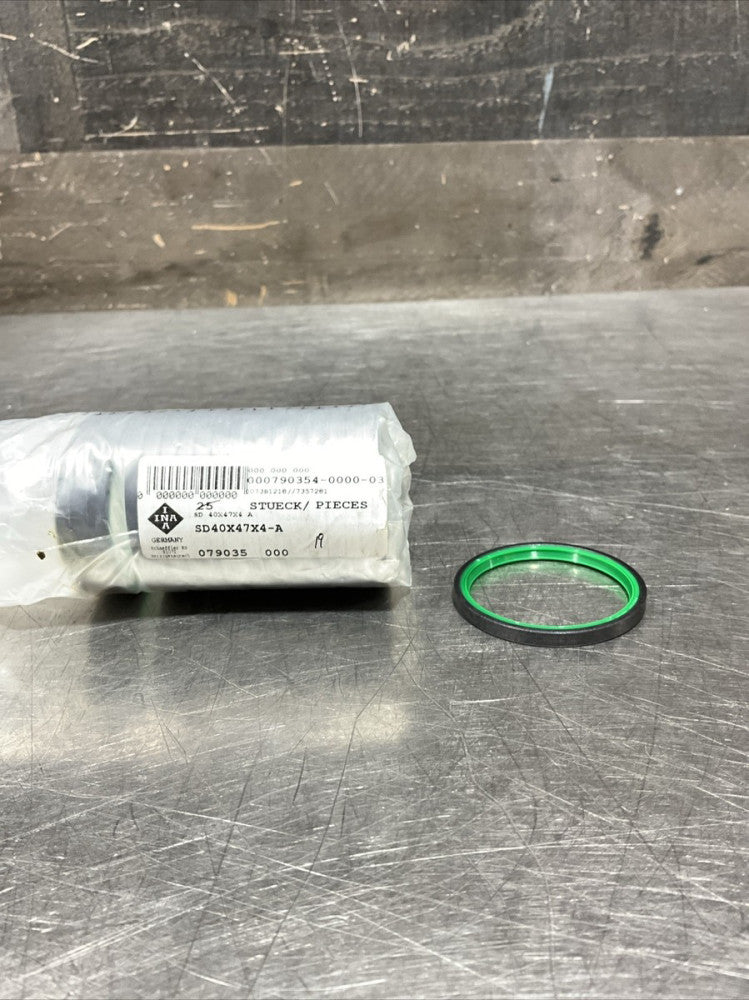 Gasket Shaft  Sd40x47x4-a Seal Quanity 19 Nos Surplus