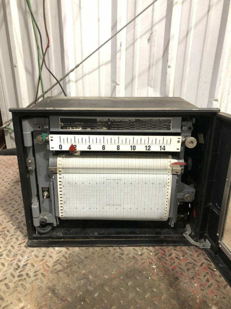 Honeywell 153C10PS-21-20 Brown Potentiometer Chart Recorder 0-2000°F