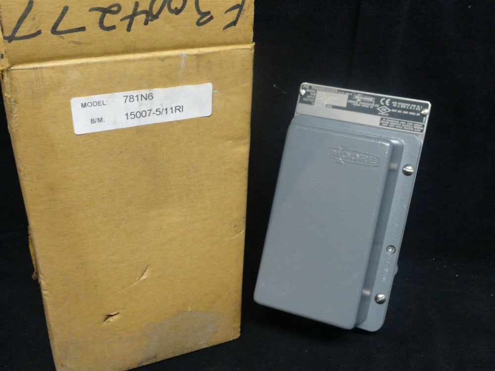 MOORE ~ P/E PNEUMATIC TRANSDUCER ~ P/N: 781N6 ~ (3-15 PSI) - (NEW IN BOX)