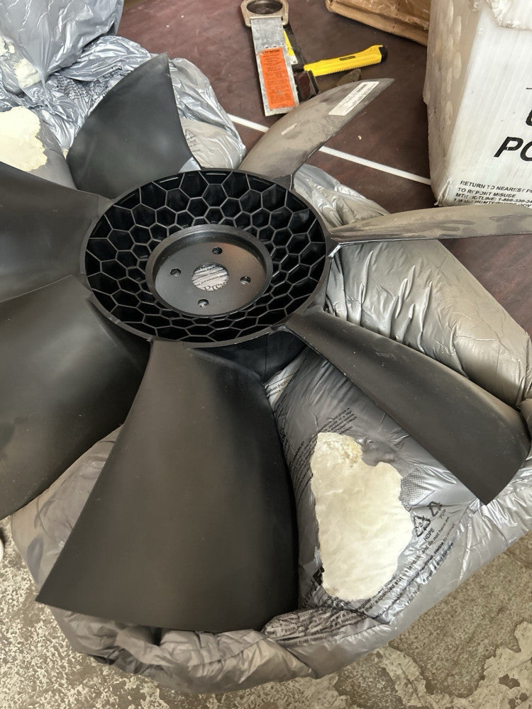 BRAND NEW John Deere Fan 26 Inch Ln7 AT226170, 851021 *FREE SHIPPING*