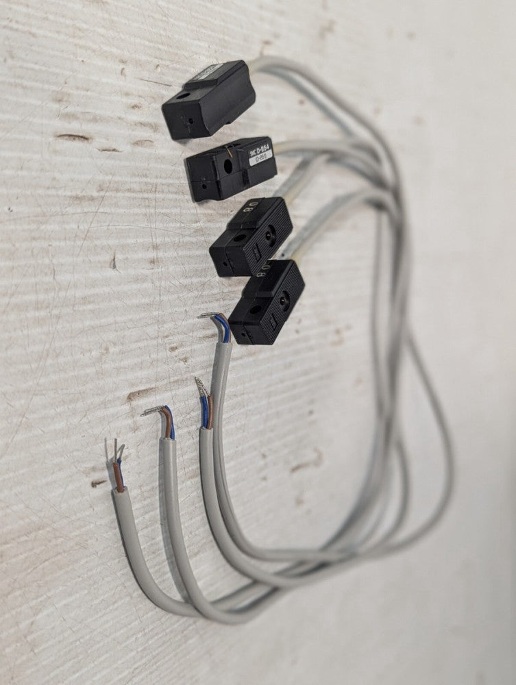 Lot of 4 SMC D-B54 Magnetic Reed Sensors D-B51+Returns