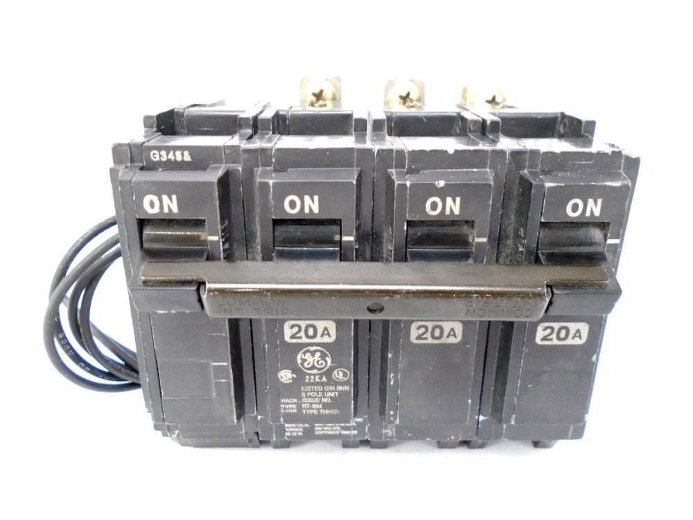 GE - THHQB32020ST1 - Bolt-On 3P 20A - BREAKER w/120-240V SHUNT - 22kA@120/240AC 