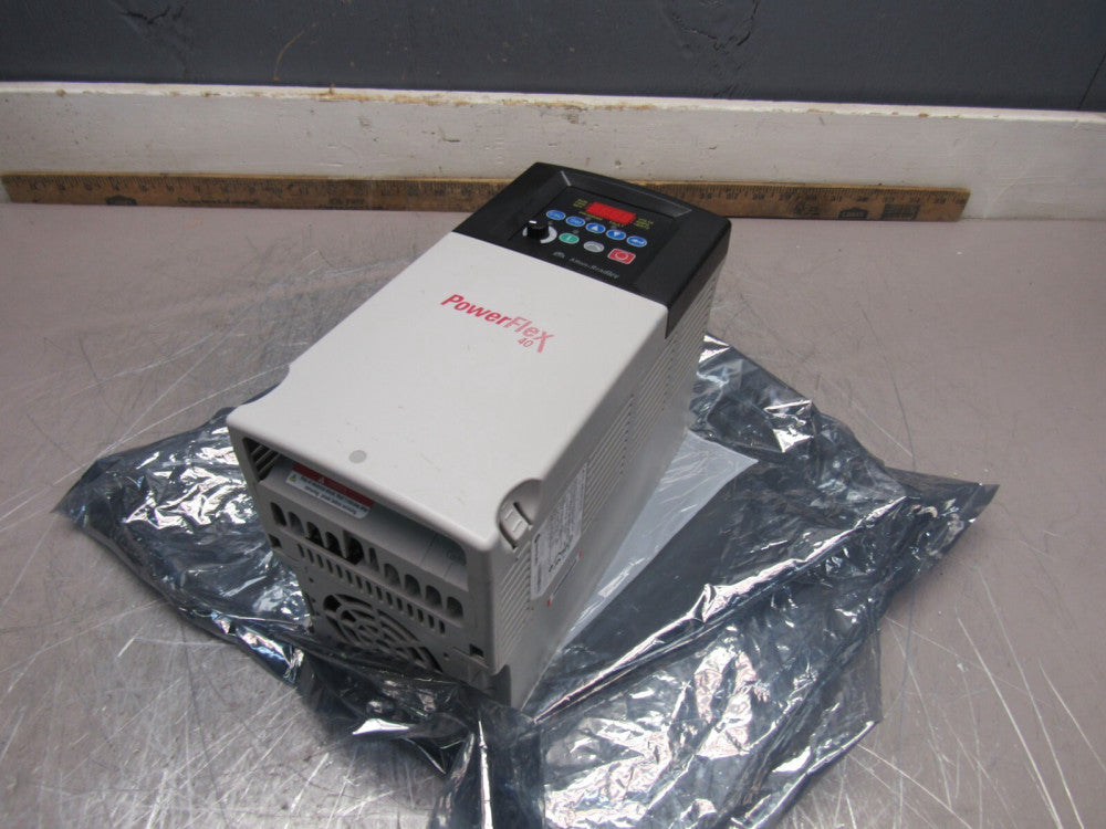ALLEN BRADLEY 22B-D012N104 SER-A POWERFLEX-40 AC DRIVE 7.5HP 480V REFURB. BY ATS