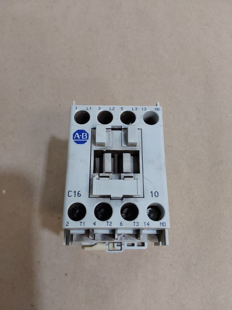 ALLEN BRADLEY 100-C16*10 SER B CONTACTOR 110/120V