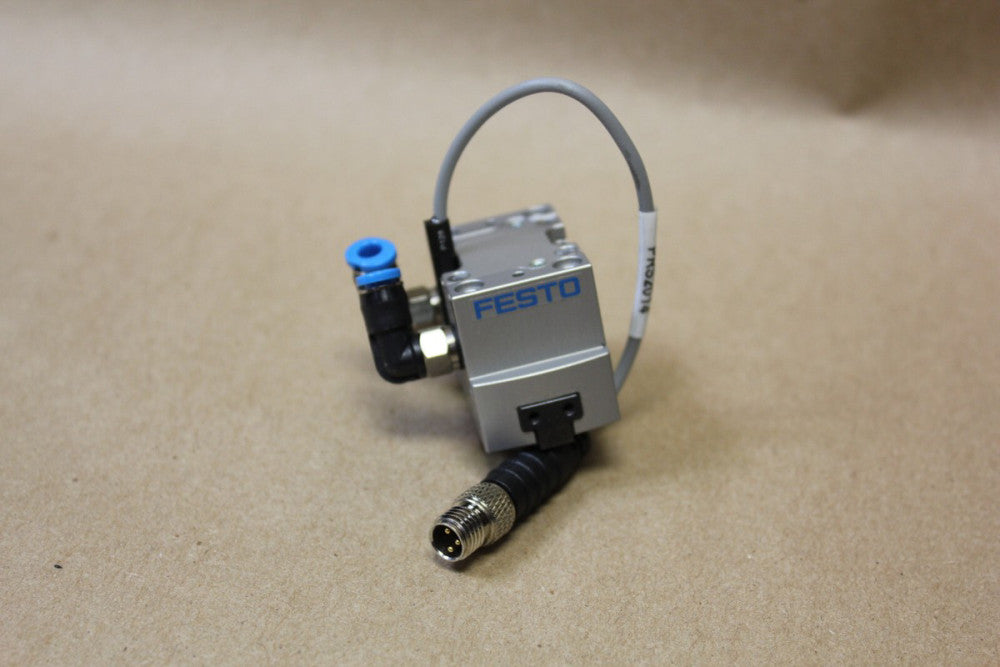 UNUSED FESTO PNEUMATIC GRIPPER CYLINDER P/N: HGPT-16-A-B