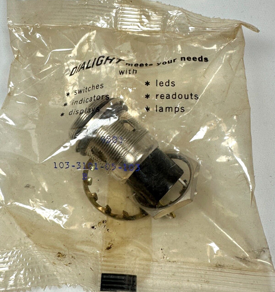 Dialight 9504 Pilot Light Housing 103-3101-05-103B - New Old Stock Fast Ship