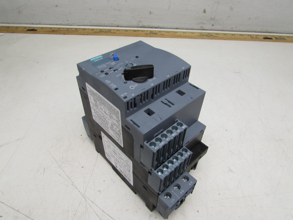 SIEMENS SIRIUS SELF-PROTECTED MOTOR CONTROLLER 3RA6250-1AP32 0.4A 690V XLNT M/O