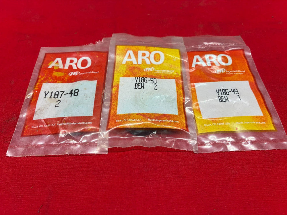 ARO INGERSOLL RAND ASSORTED OIL SEALS Y18 (LOT OF 5)