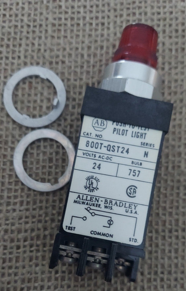 Allen-Bradley 800T-QST24 Series N RED Pilot Light
