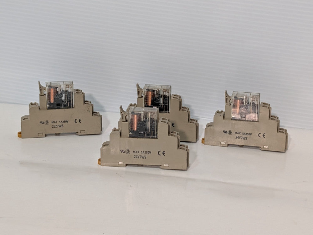 Lot of 4 Omron G2R-2-SND General Purpose Industrial Relays & Bases, 5A, 250 VAC