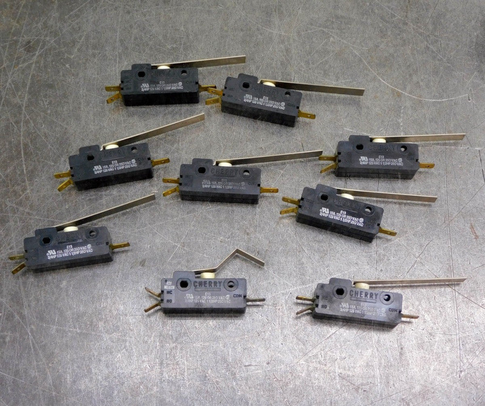 Cherry E13 Open / Closed Push Button Switch 125 / 250V AC 15A Lot of Nine (9)