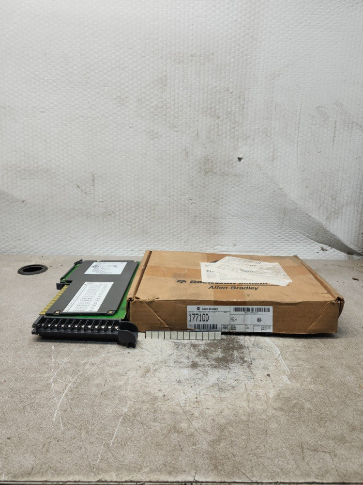 NEW IN BOX ALLEN BRADLEY ISOLATED AC OUTPUT MODULE  120VAC 1771-OD