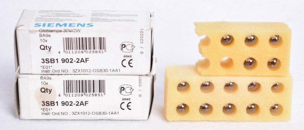 15 Count Siemens Bulbs Lamps  3SB1 902-2AF  3SB1-902-2AF
