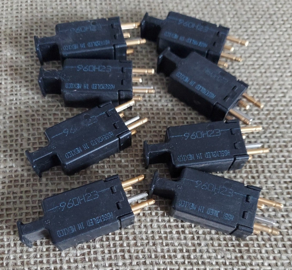Lot of 8 - Gas Tube Surge Protector 5-pin. 960H23