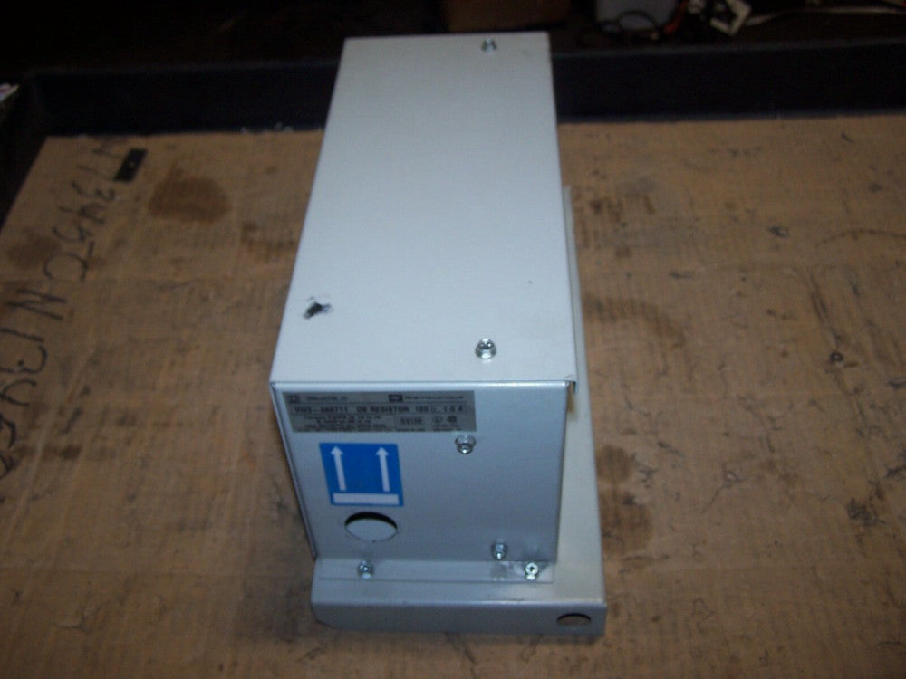 SQUARE D TELEMECANIQUE VW3-A66711 DYNAMIC BREAKING RESISTOR 120 OHM 