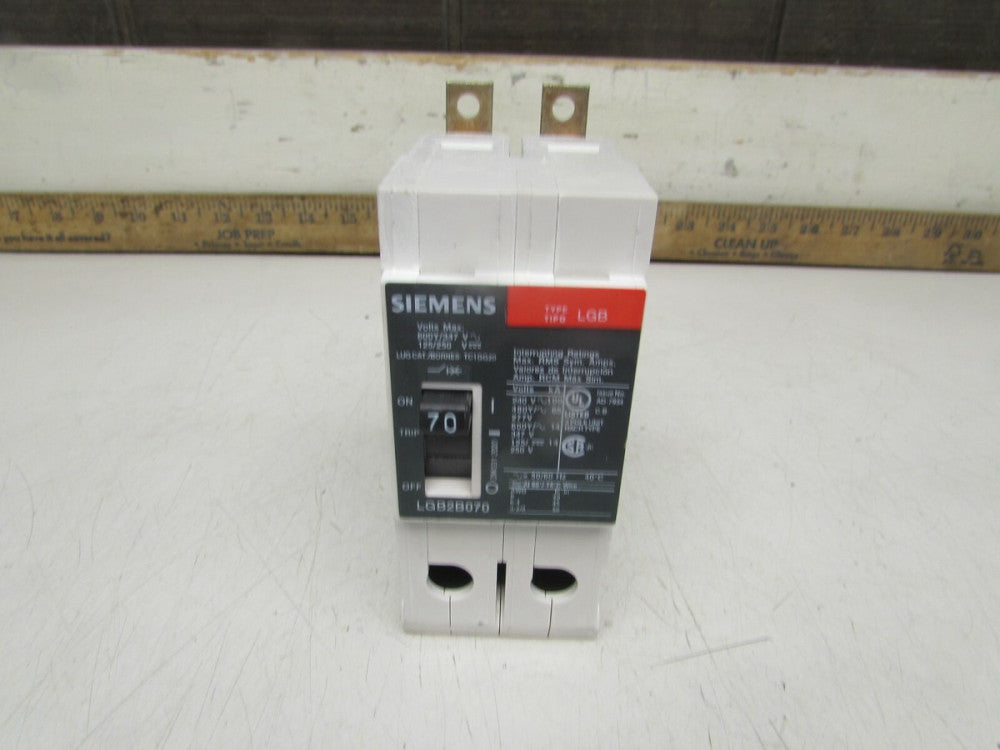 SIEMENS LGB2B070 , CIRCUIT BREAKER ,  2P-70 AMP/ 600V  GOOD TAKEOUT! MAKE OFFER!