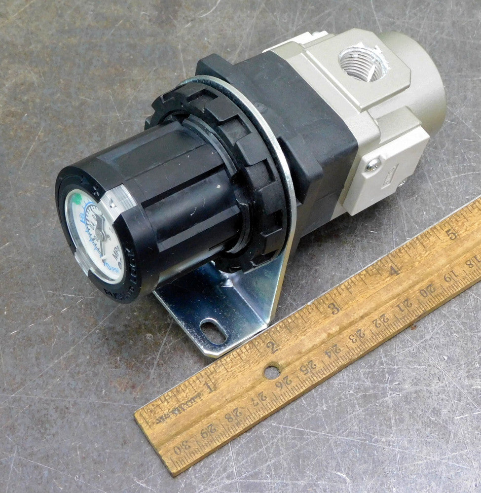 SMC ARG30-N03G1-NZ Pneumatic Pressure Regulator 125 PSI 3/8" NPT