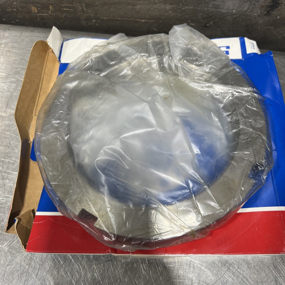 NEW OLD STOCK! SKF RETAINER LOCKNUT KM-32