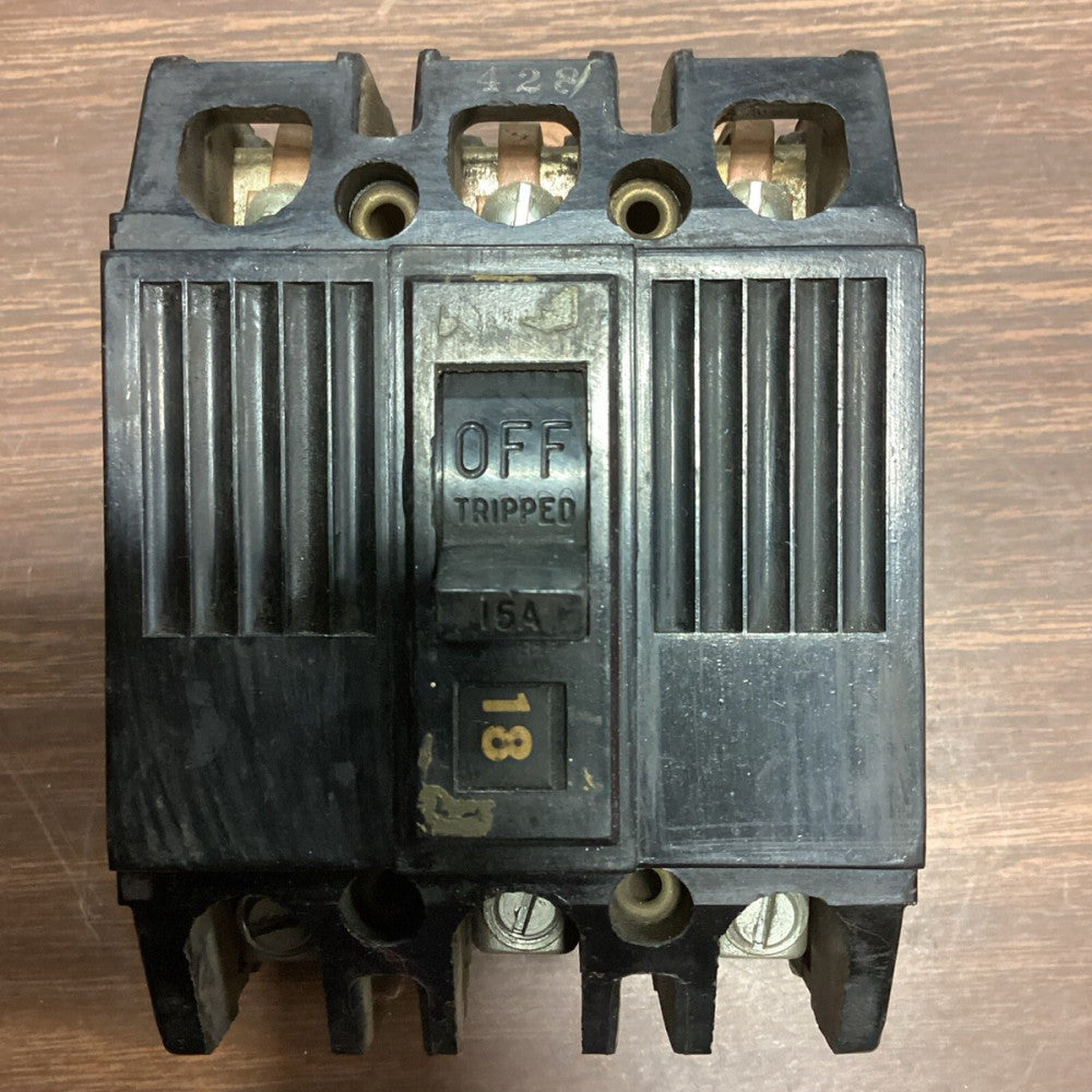 GENERAL ELECTRIC TQ32015 CIRCUIT BREAKER 3P 240VAC 15A A12