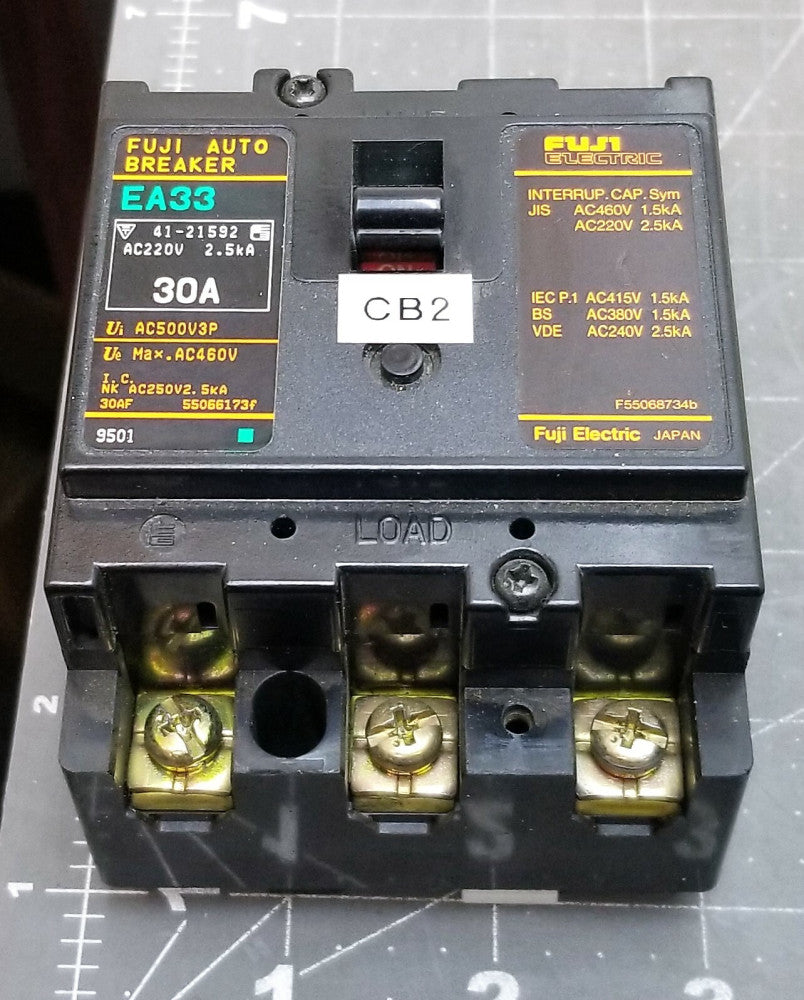 Fuji EA33 3-Pole 30 AMP 220V Breaker TESTED WORKING PULL [Z5B2]