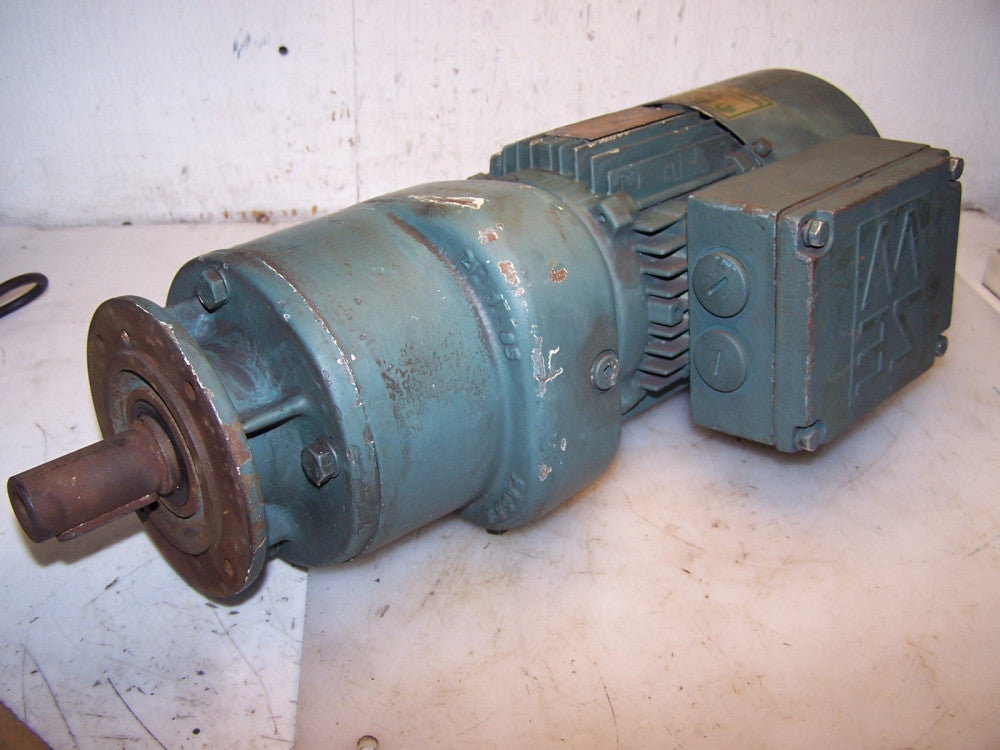 SEW EURODRIVE .43 KW AC ELECTRIC GEARMOTOR RF40GN/10  74 RPM OUTPUT 