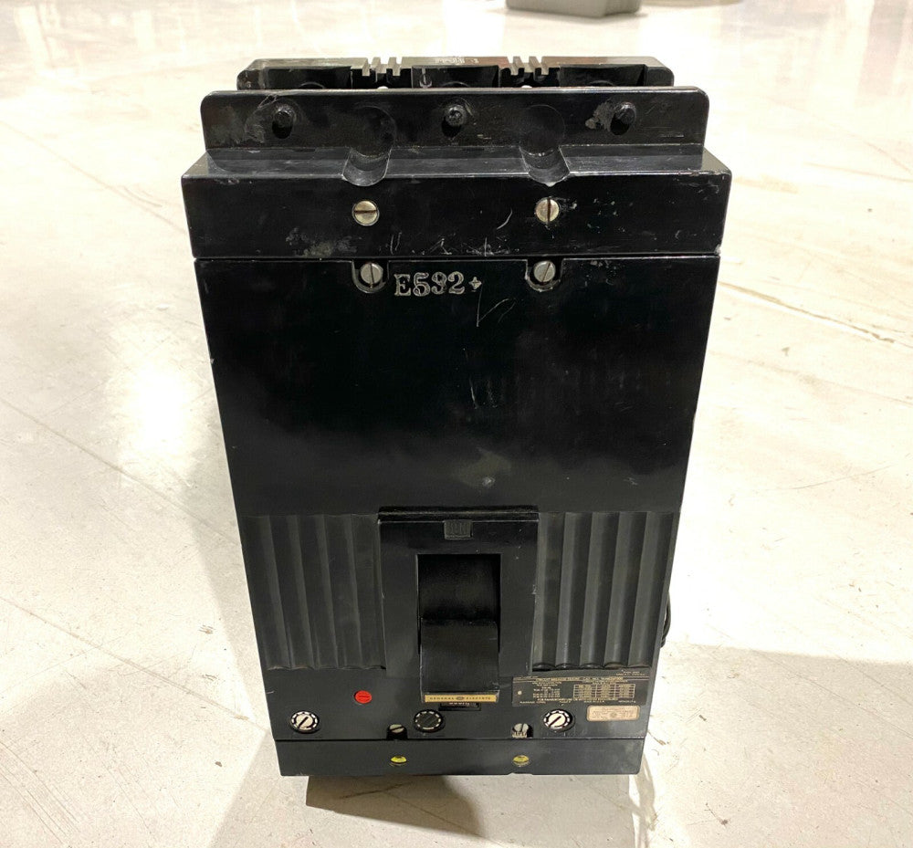 GE General Electric TKM826F000 Circuit Breaker, 800A