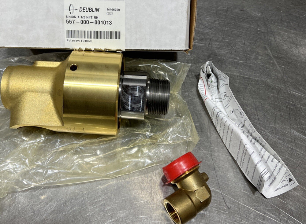 Genuine DEUBLIN 557-000-001013 Union 1 1/2 NPT RH Nos Surplus