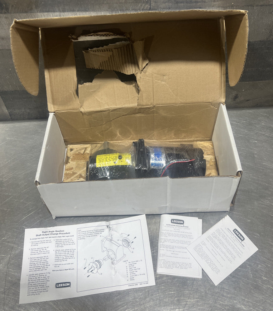 LEESON DC GEARMOTOR #M1135038.00 1/8hp 90vdc 40:1 Nos Surplus