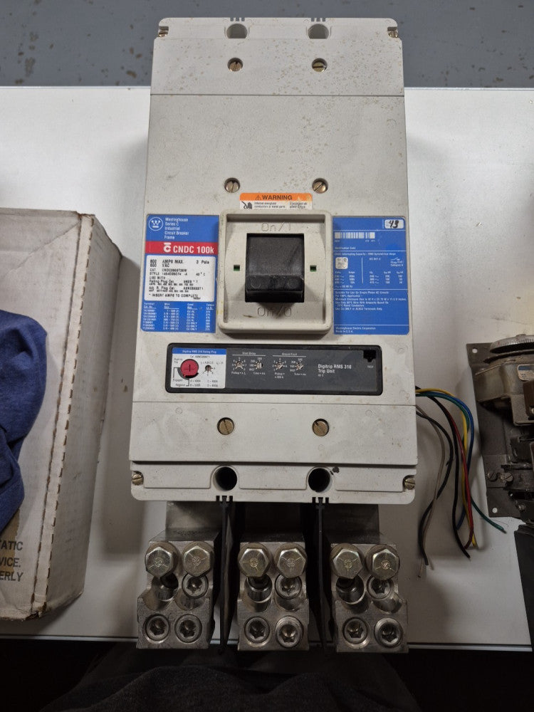 CNDC3800T36W - Eaton / Cutler Hammer - With Aux Switch & A8NES800T1  Trip Unit 