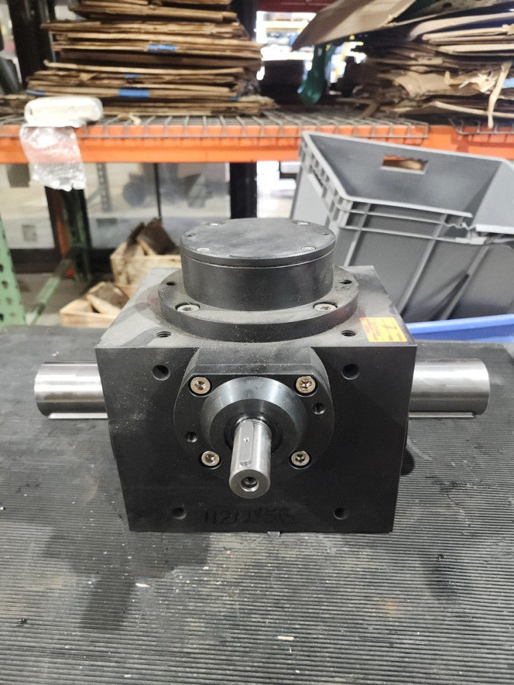 NEW NO BOX TANDLER Right angle spiral bevel gearbox 111-0114-575