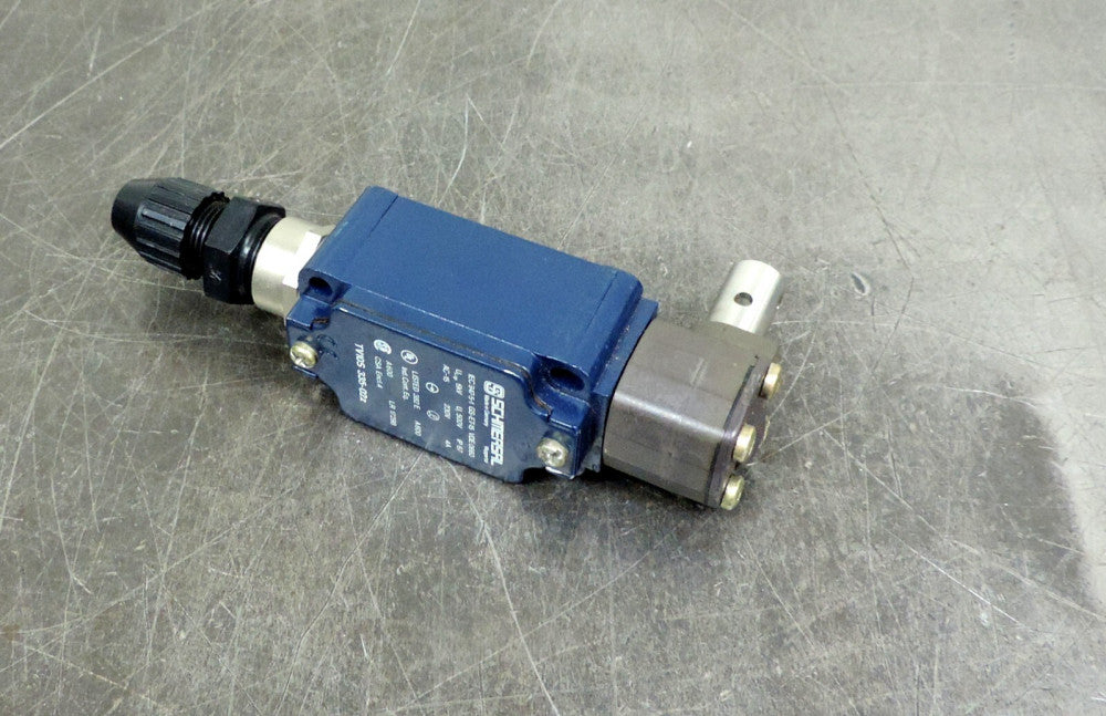 Schmersal TV10S-335-02Z Safety Position Limit Switch