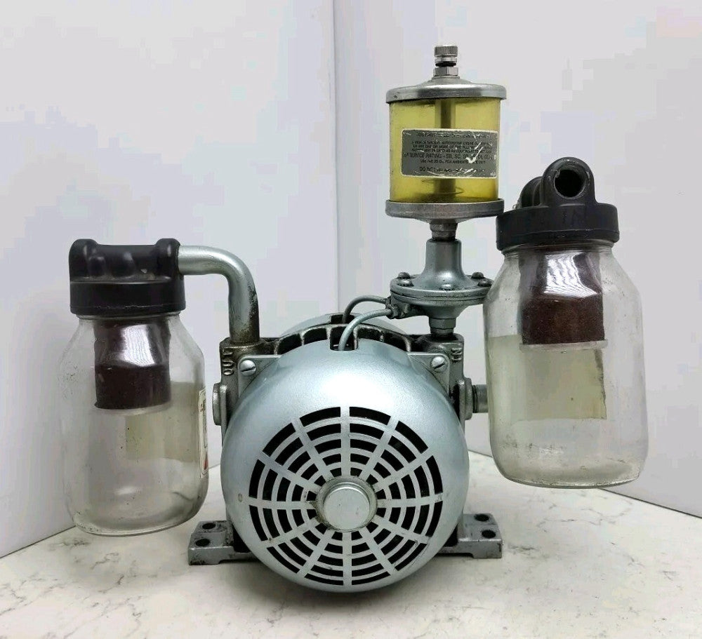 Gast 1065-V2A 0.5 Hp 1/2 Hp Vacuum Pump Rotary Vane Pump 1065V2A Used