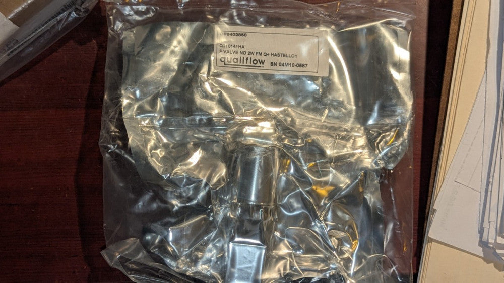 (1) Qualiflow F Valve NO 2W FM Q+ 0F0402850 / Q210141HA New & Sealed