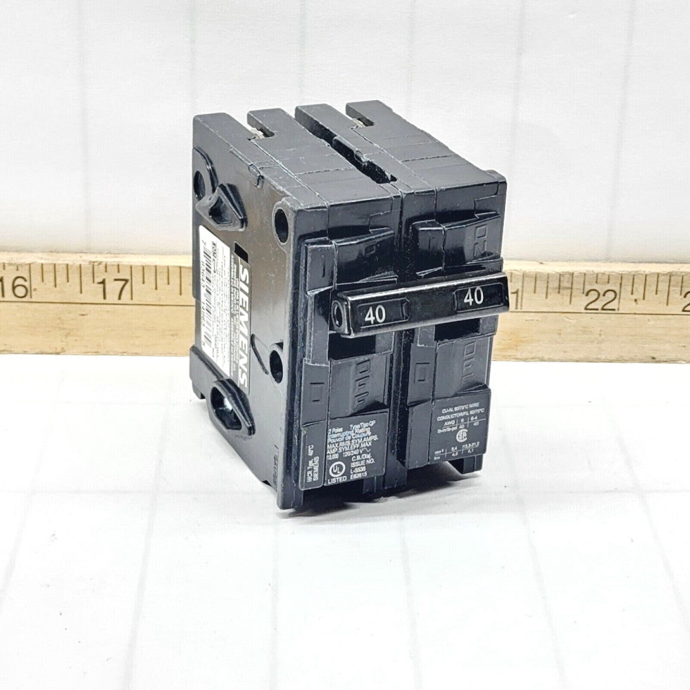 NEW SIEMENS Q240 40 AMP PLUG-ON CIRCUIT BREAKER 120/240 VAC 2 POLE 10 kA