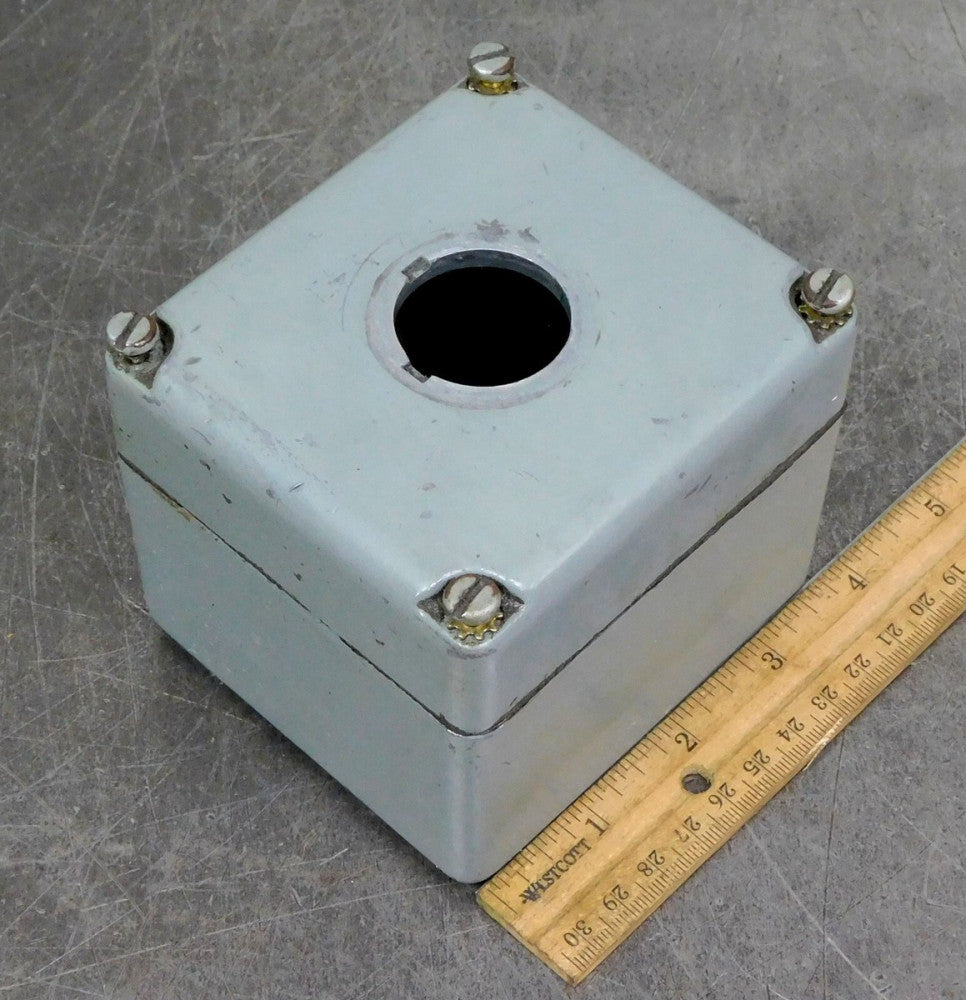 Square D - 9001-KY1 2470-B2-X1 Push Button Control Enclosure 30 mm