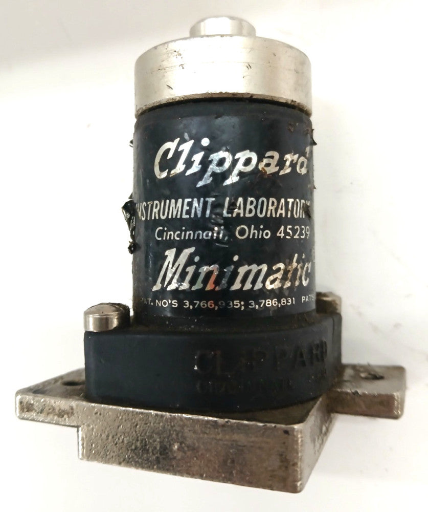CLIPPARD 3 WAY DELAY MINIMATIC SPRING RETURN FULLY PORTED VALVE R333