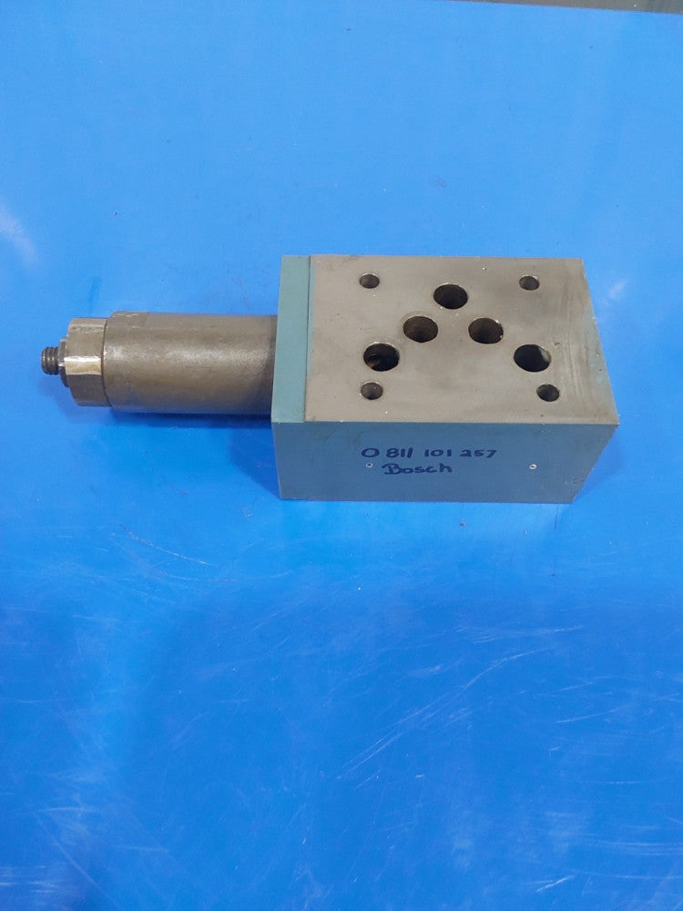 BOSCH Valve 0 811 101 257.  4500psi 