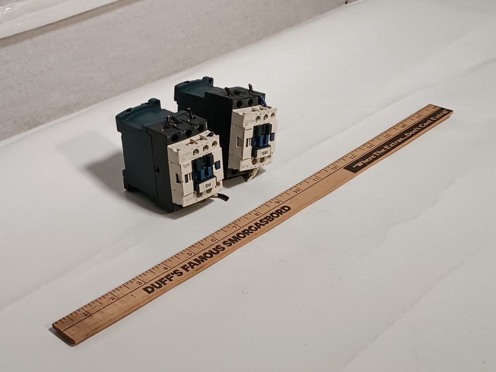 (2) Schneider LC1D09BD Contactor w/ Telemecanique LAD4TBDL Coil, 230-690VAC 25A