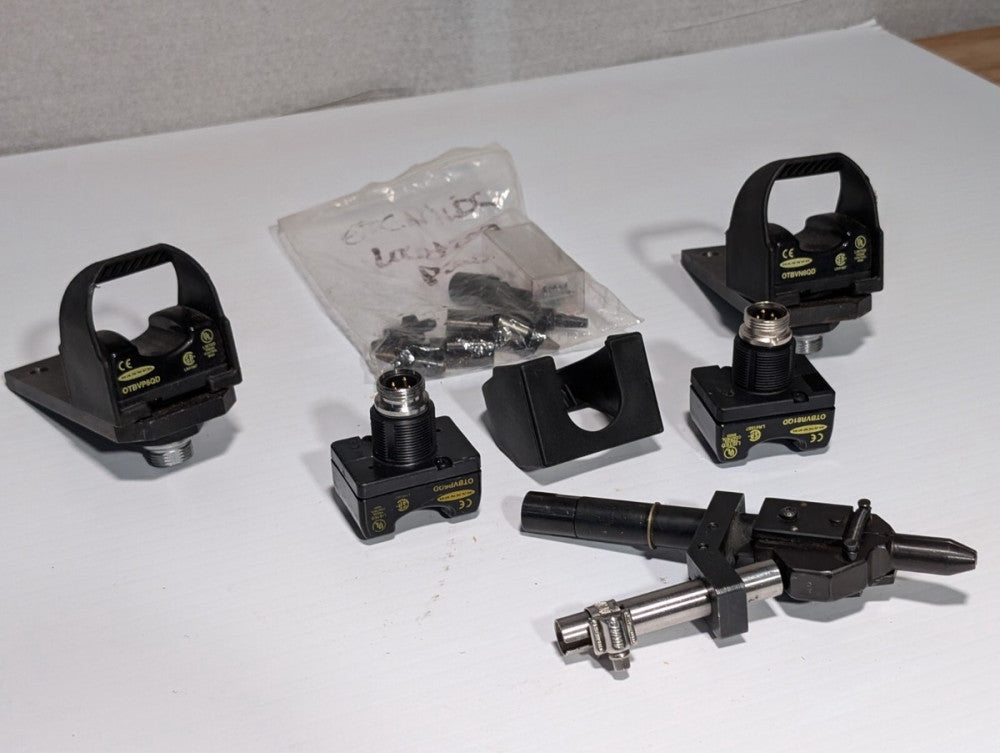 Lot of Banner sensors: OTBVP6QD x 2, OTBVR81QD, OTBVN6QD with accessories shown