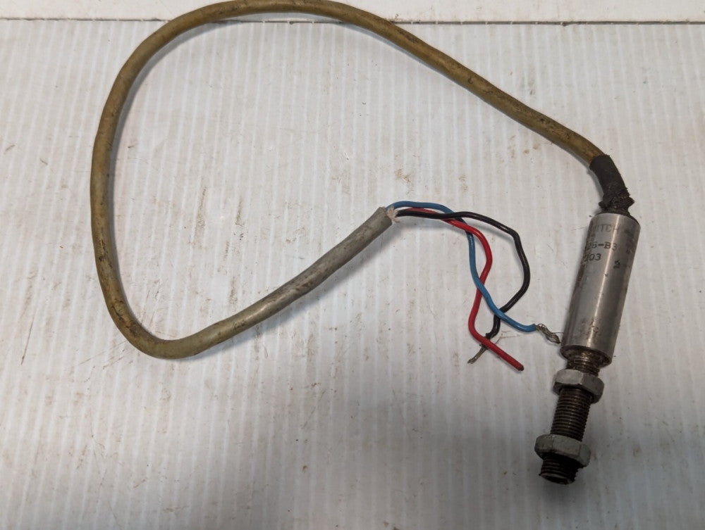 TopWorx 72-16528-B3 Go Switch Leverless Dry Contact Proximity Sensor - Free Ship