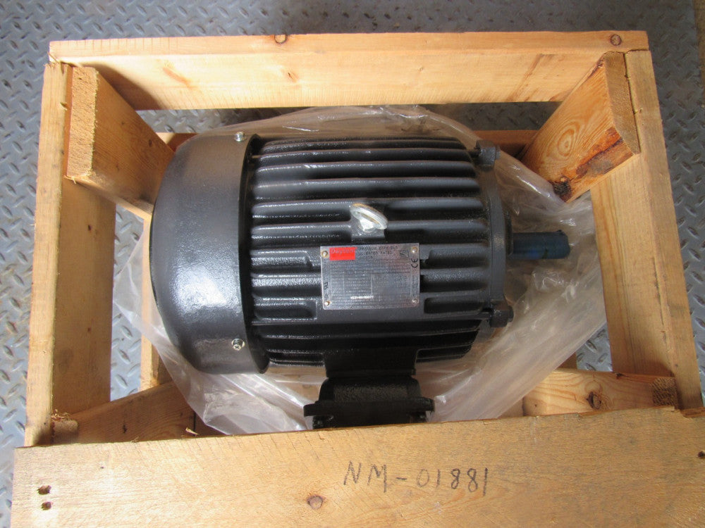 DAYTON INVERTER DUTY MOTOR 2MXU7 5HP 1745RPM 230/460V 3PH 4POLE NEW IN CRATE !!