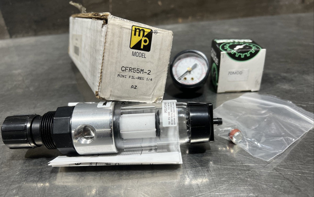 Nos MASTER PNEUMATIC CFR55M-2 REGULATOR ADJ RANGE 0-100 PSI MAX INLET 150 PSI
