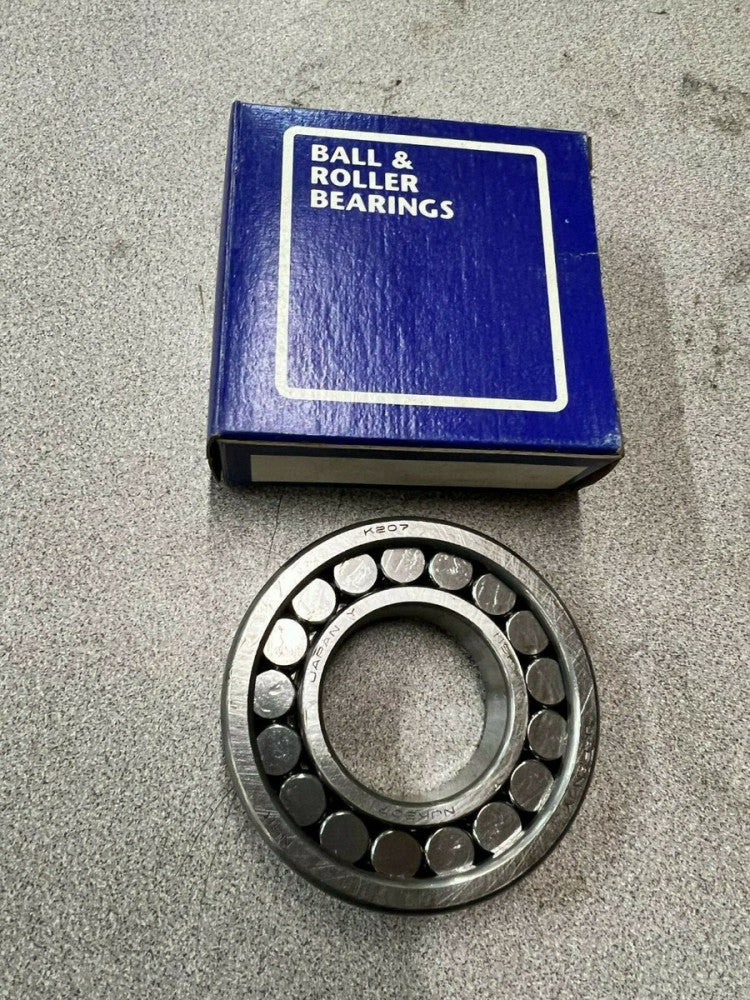 NEW IN BOX NSK NUK207 K207 CYLINDRICAL BEARING  NJK207