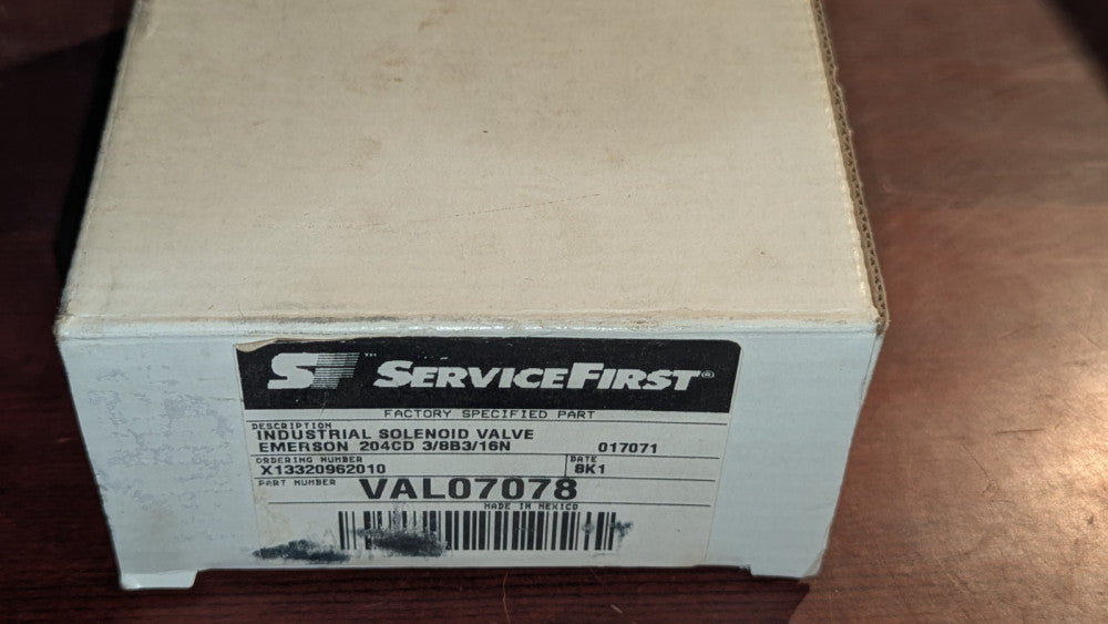 Emerson / Service First Solenoid Valve 204CD 3/8B3/16N VAL07078 NIB