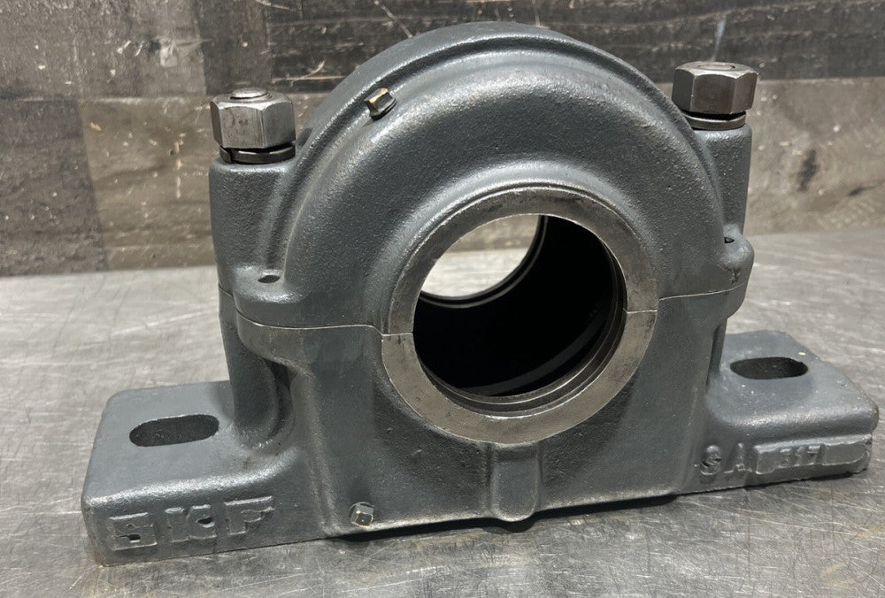 SKF Split Pillow Block Bearing Housing SA 517 Nos Surplus